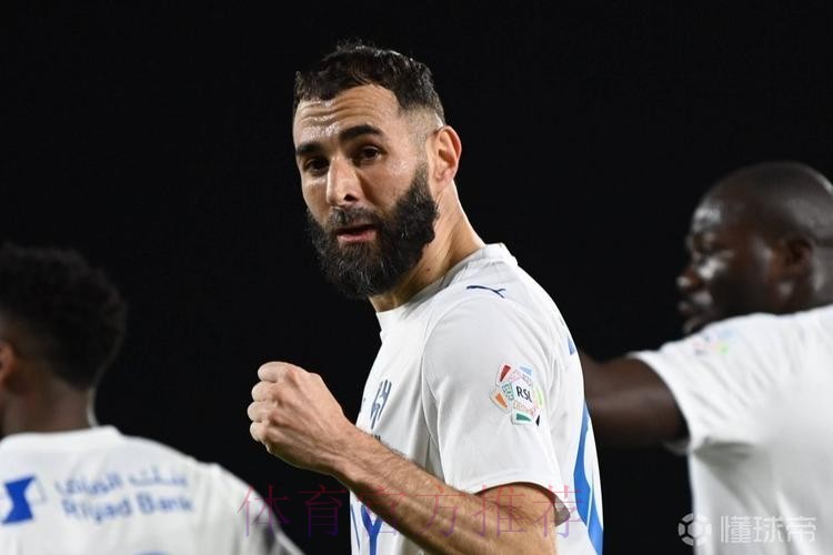 阿斯：本泽马在诺坎普国家德比助攻数居首